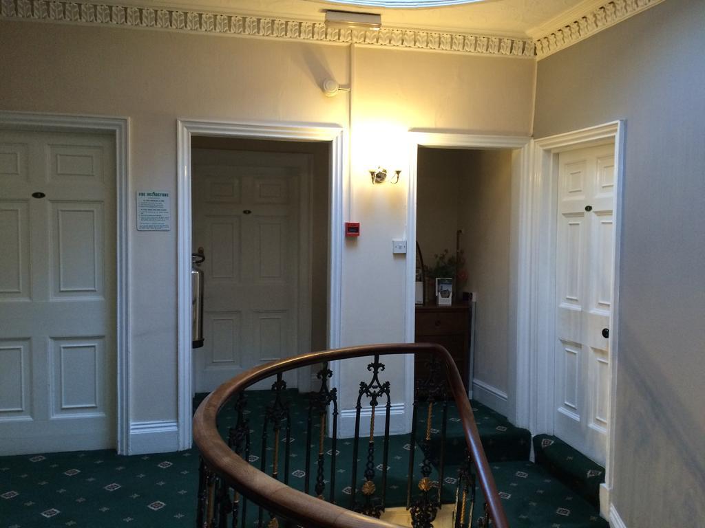 Hilbury Court Hotel Троубридж Екстериор снимка