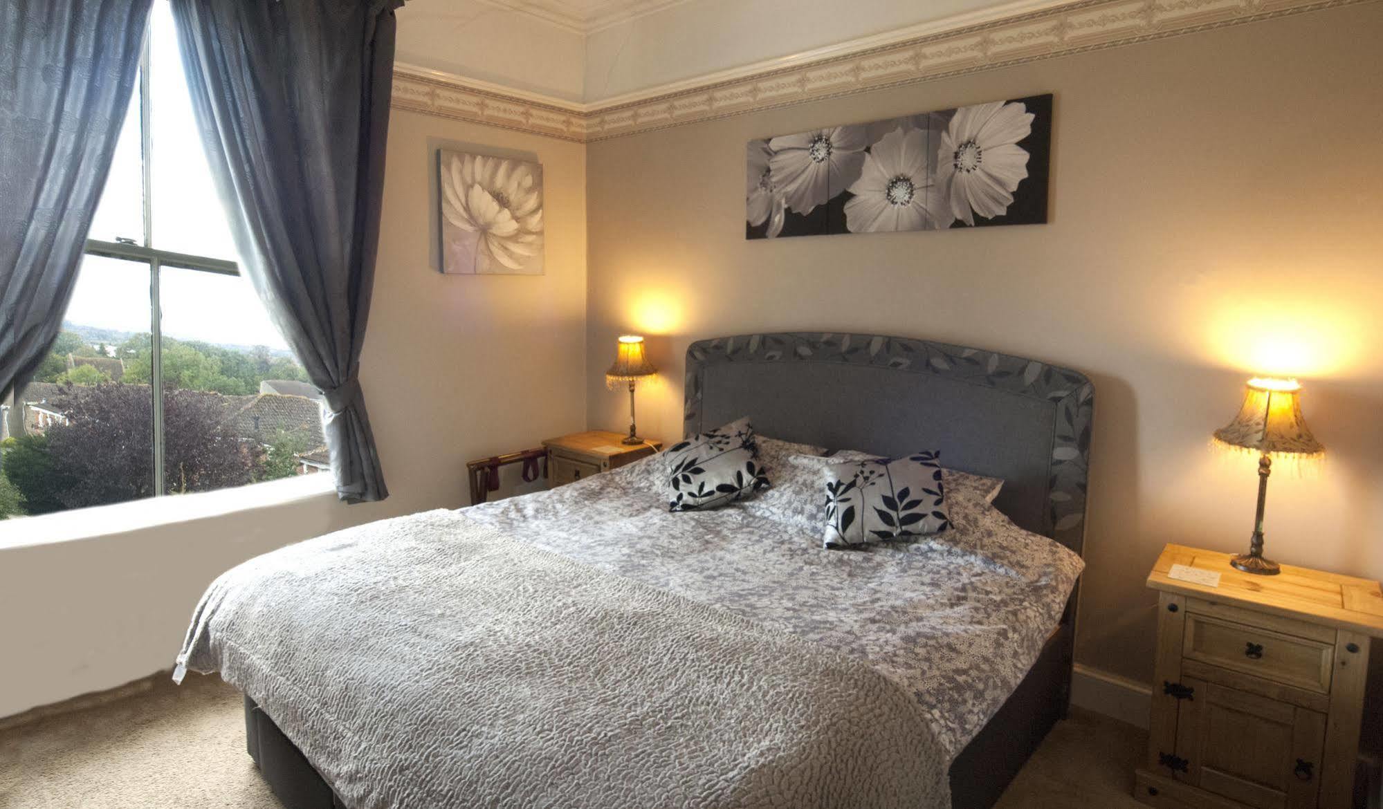 Hilbury Court Hotel Троубридж Екстериор снимка