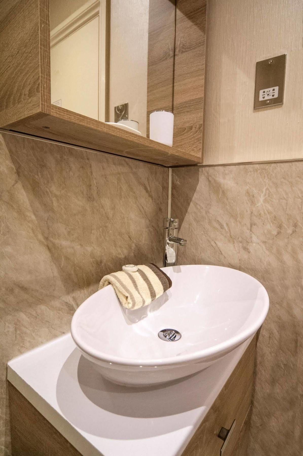 Hilbury Court Hotel Троубридж Екстериор снимка