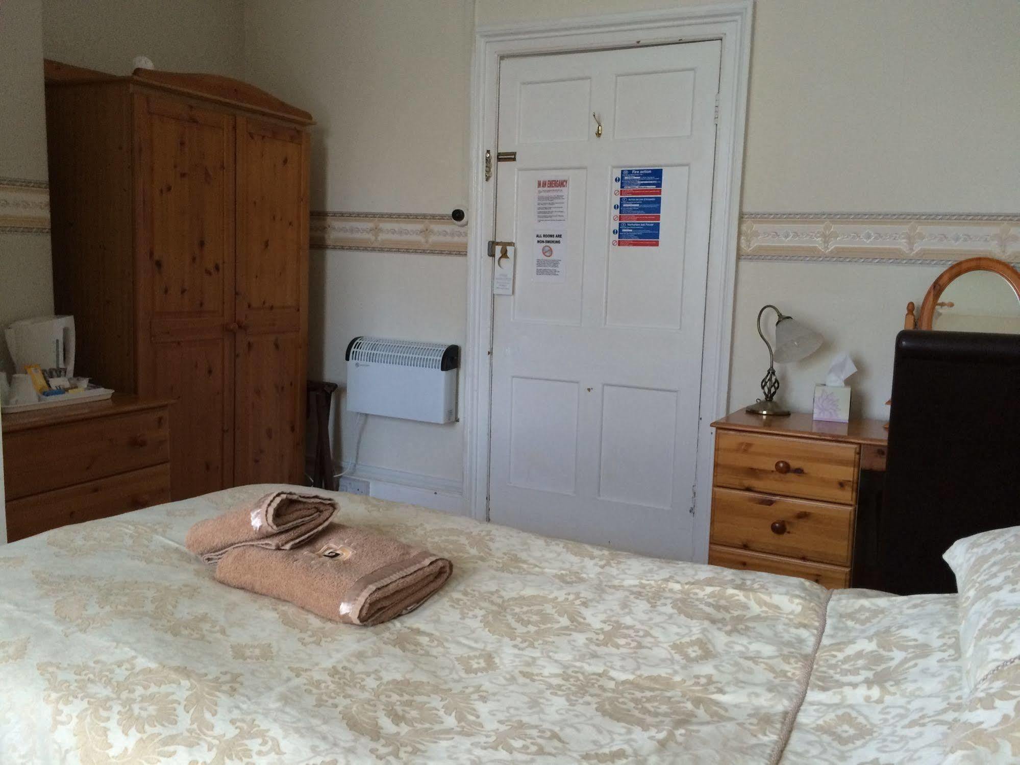 Hilbury Court Hotel Троубридж Екстериор снимка